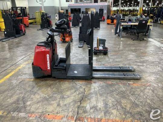 2020 Raymond 8510