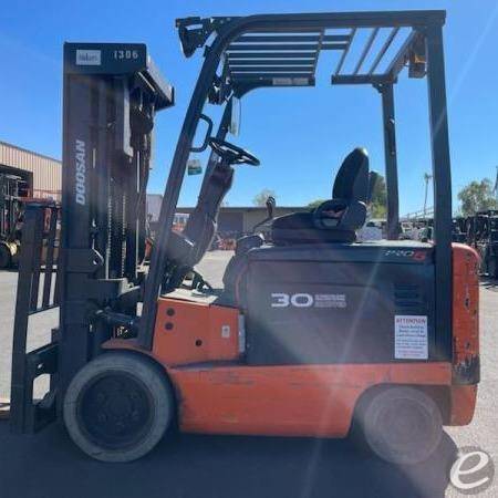2013 Doosan BC30S-5 Electric Forklift - 123Forklift