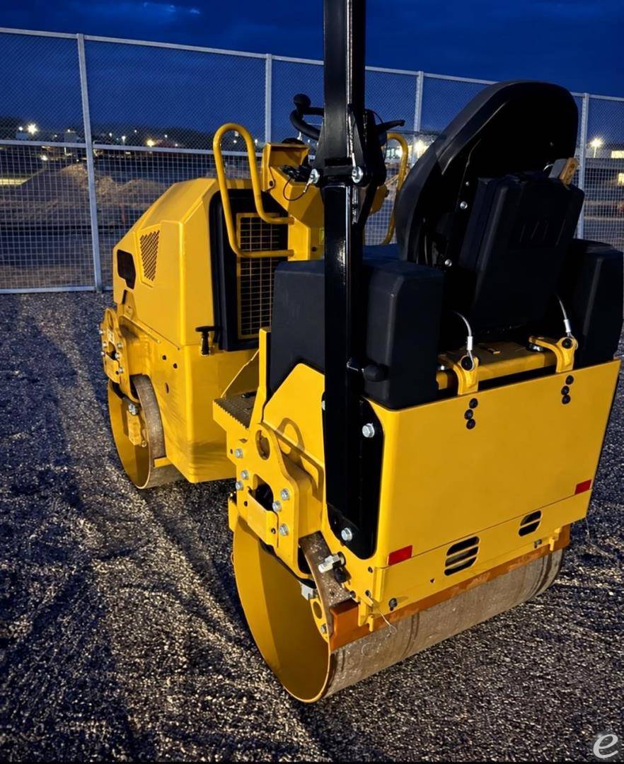 2023 Cat CB1.7
