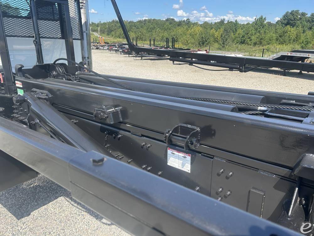 2019 Mack GRANITE 64FR