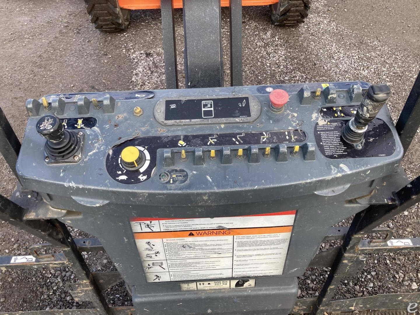 2015 JLG 600AJ
