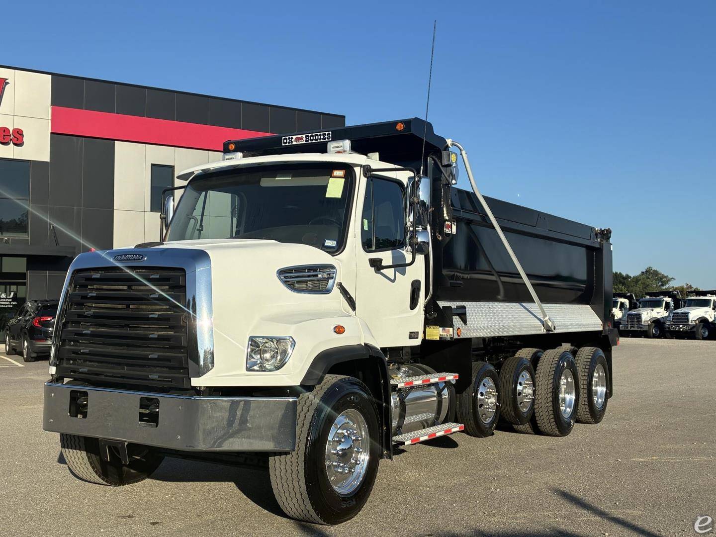 2023 Freightliner 108SD