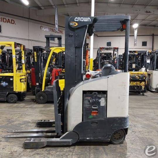 2019 Crown RR5725-45