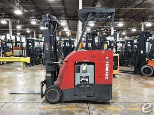 2017 Raymond 425 C40TT Electric Forklift - 123Forklift