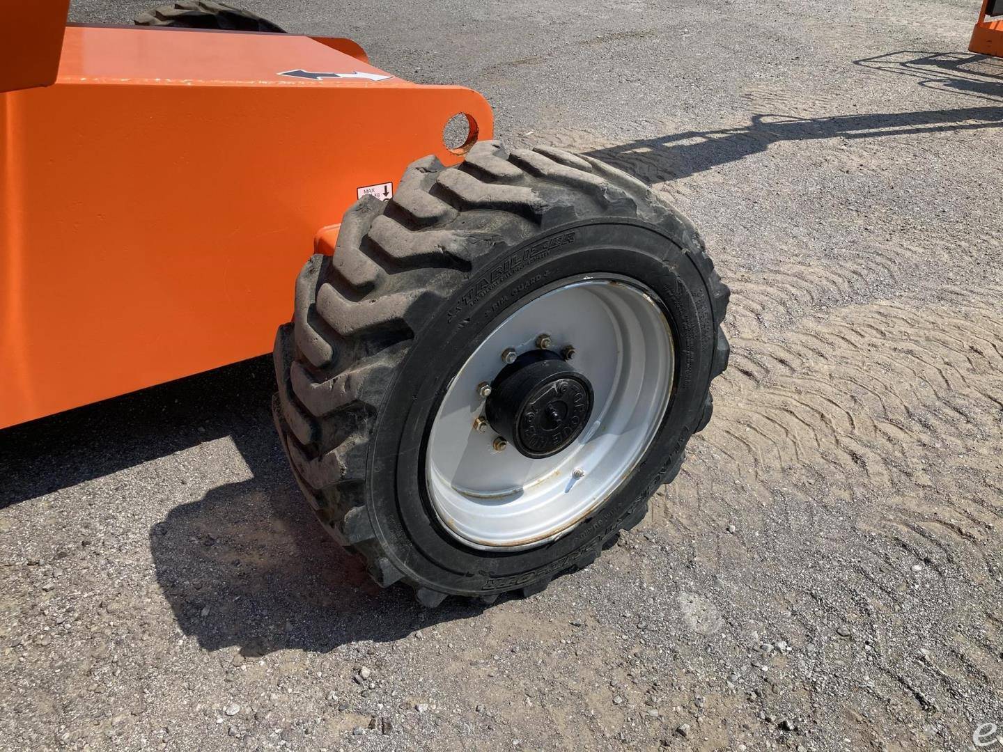 2013 JLG 660SJ