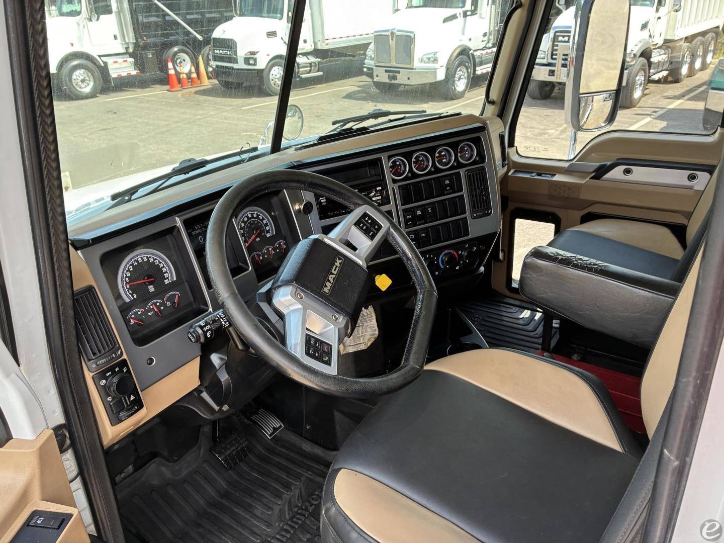 2020 Mack GRANITE 64FR