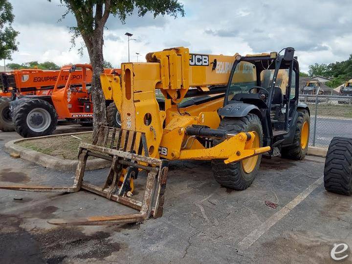 2019 JCB 510-56