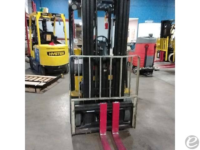 2012 Yale GC050VX LP Gas Forklift - 123Forklift
