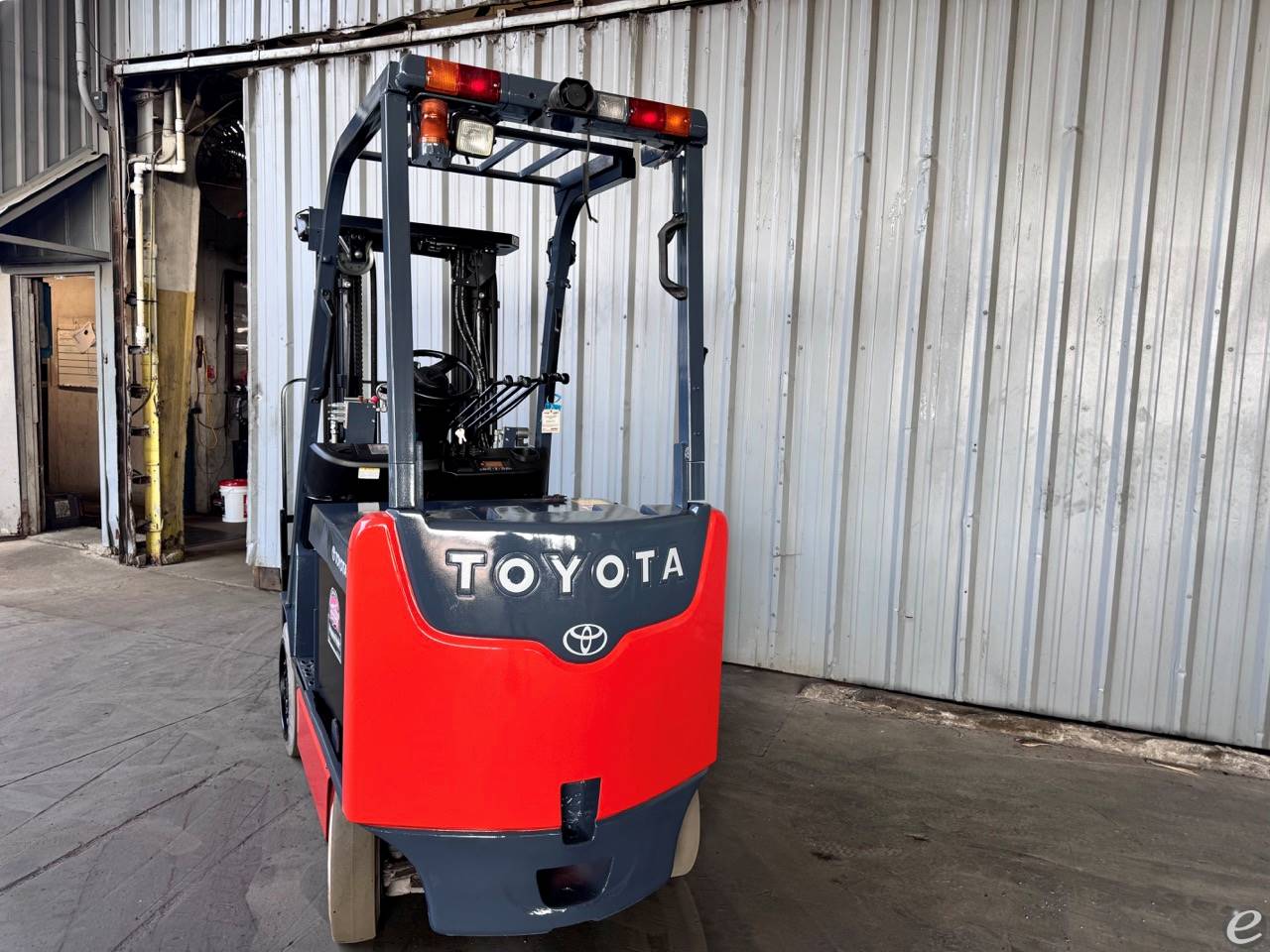 2015 Toyota 8FBCU25 Electric Forklift - 123Forklift