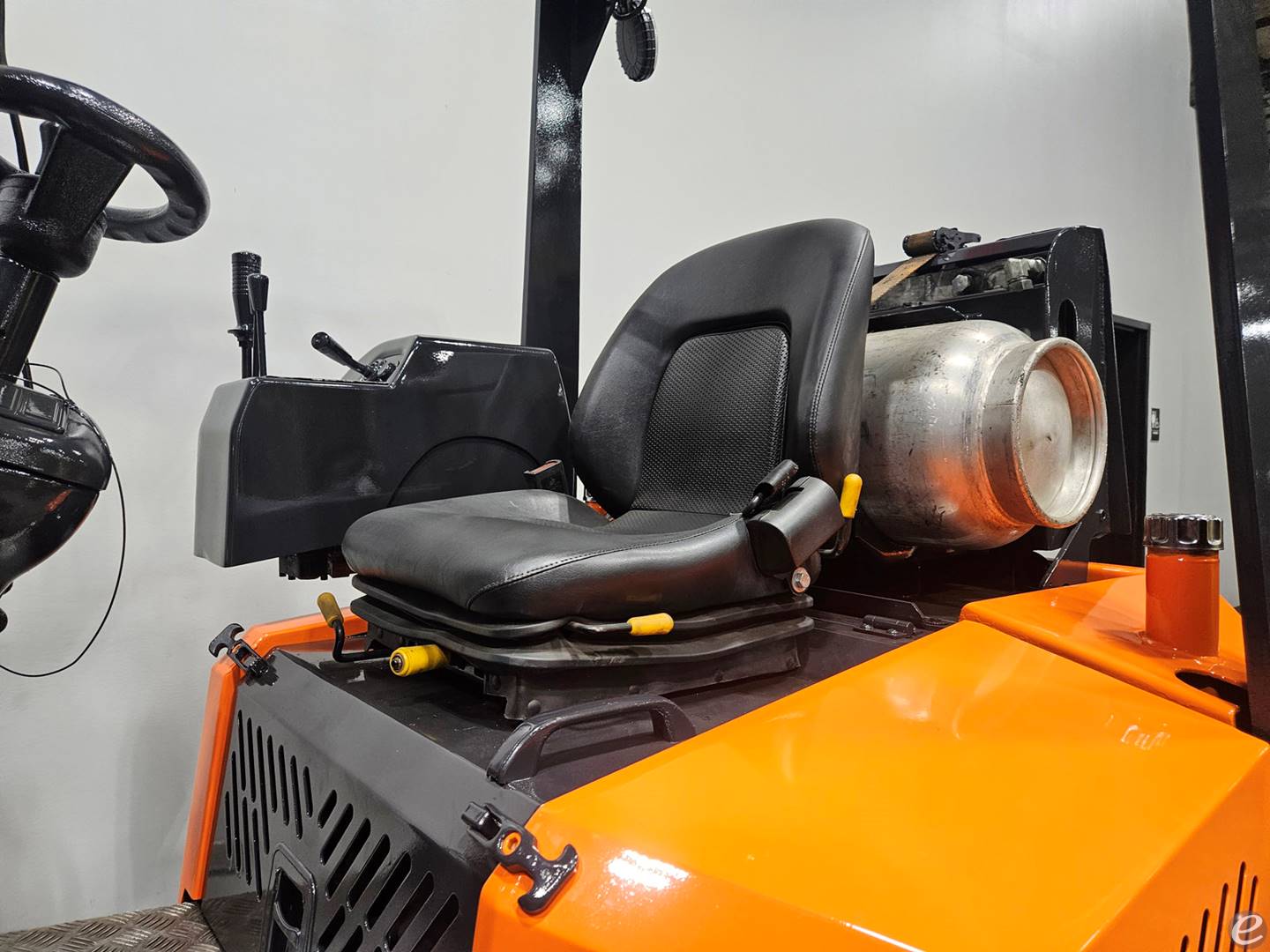 2015 Aisle-Master 44S
