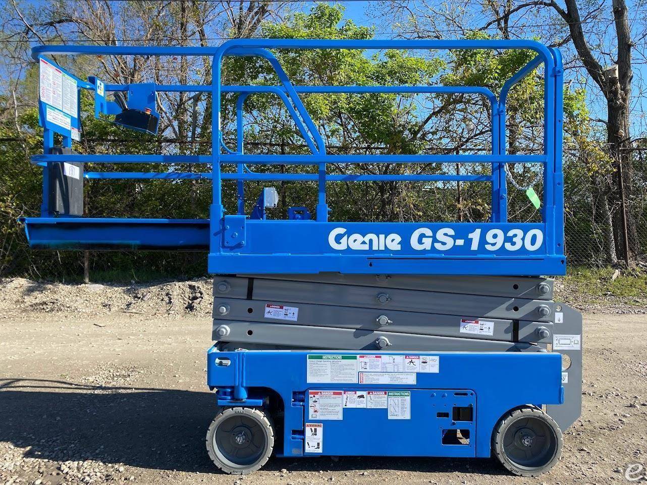 2014 Genie GS1930 Electric Scissor Lift - 123Forklift