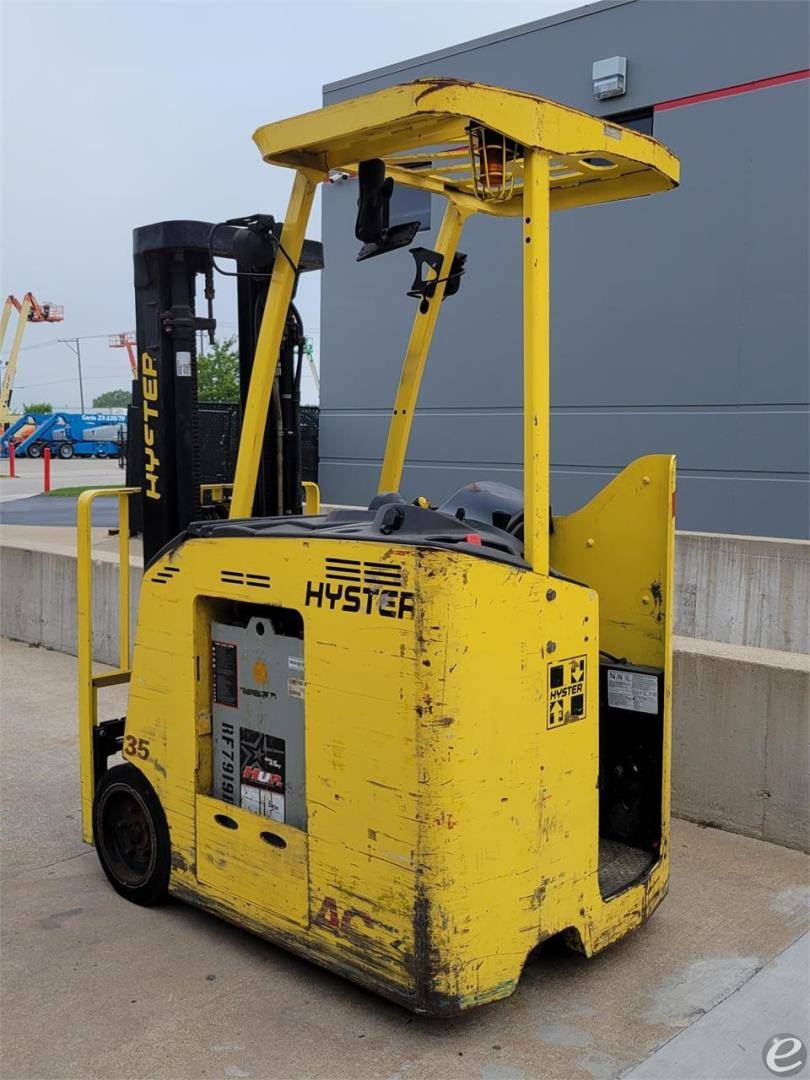 2017 Hyster E35HSD3 Electric Forklift - 123Forklift