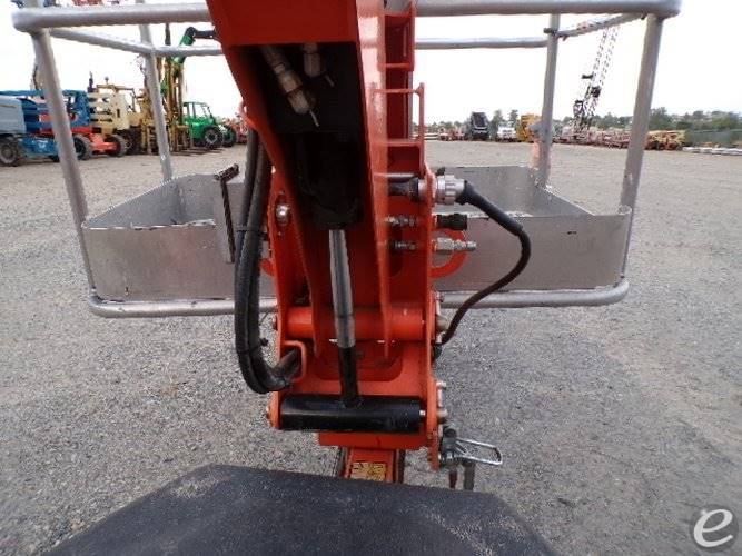 2019 JLG T350