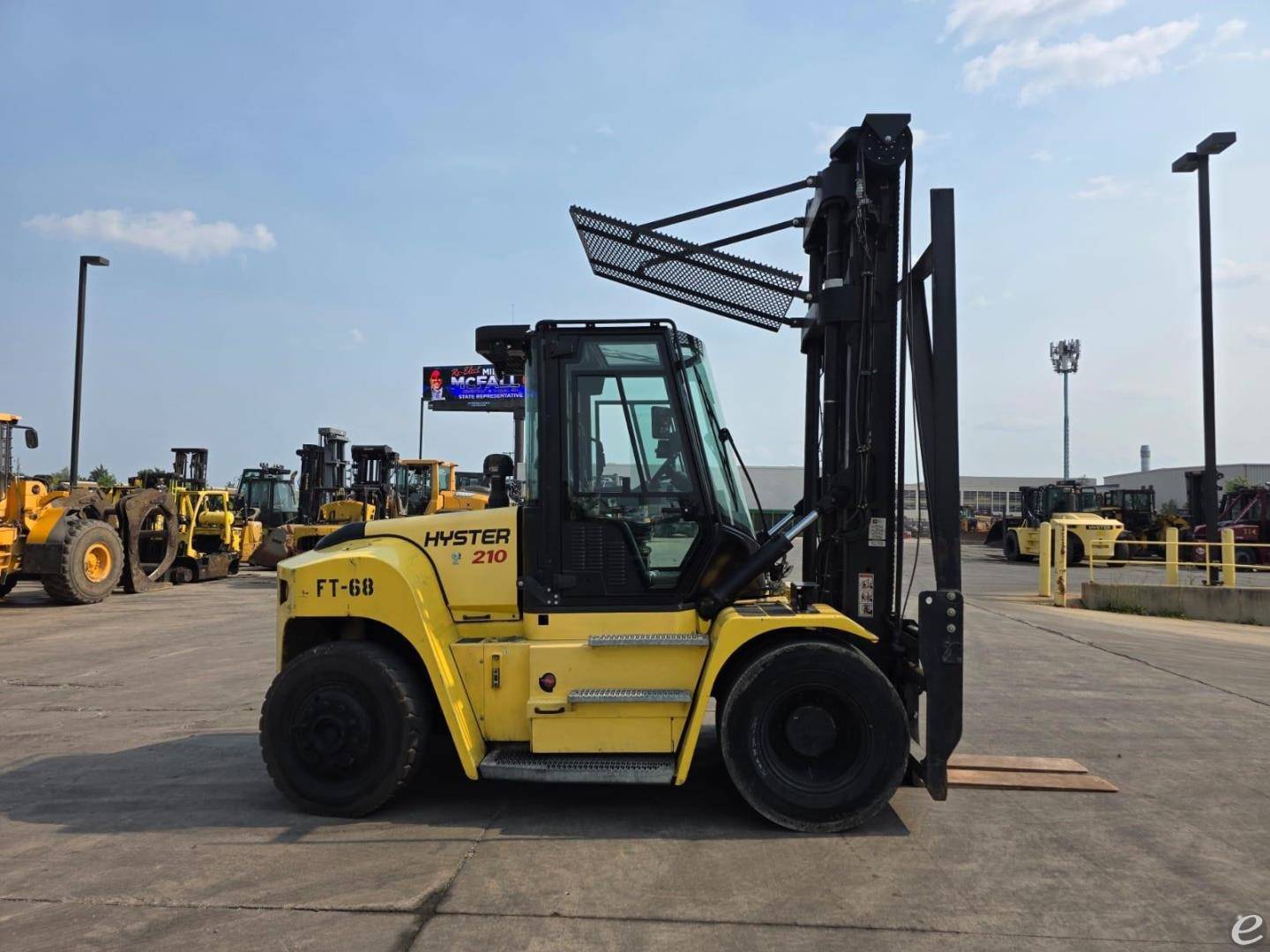 2020 Hyster H210XD