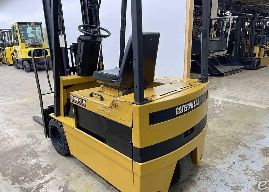 1992 Cat                                       F30 Electric Forklift - 123Forklift
