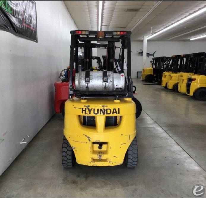 2010 Hyundai 25L-7A