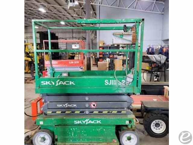 2014 Skyjack SJ-3219 Electric Scissor Lift - 123Forklift