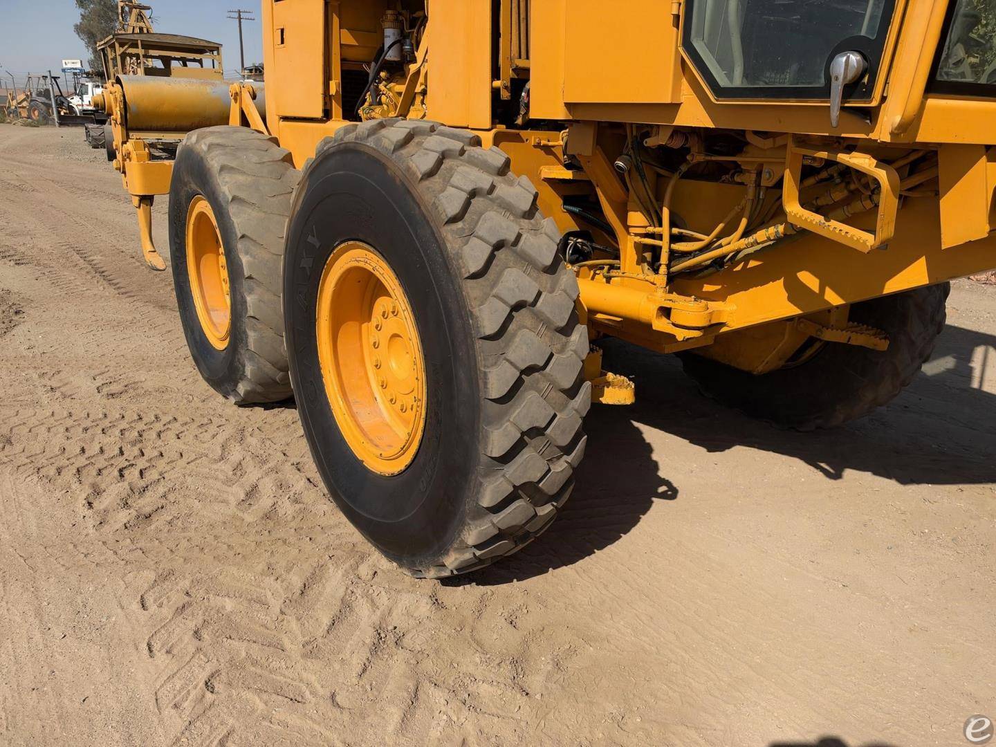 1992 John Deere 670B