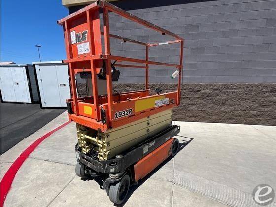 2017 JLG 1932R