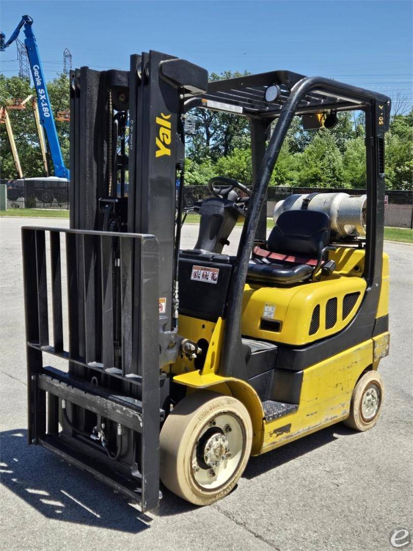 2018 Yale GLC050VX LP Gas Forklift - 123Forklift