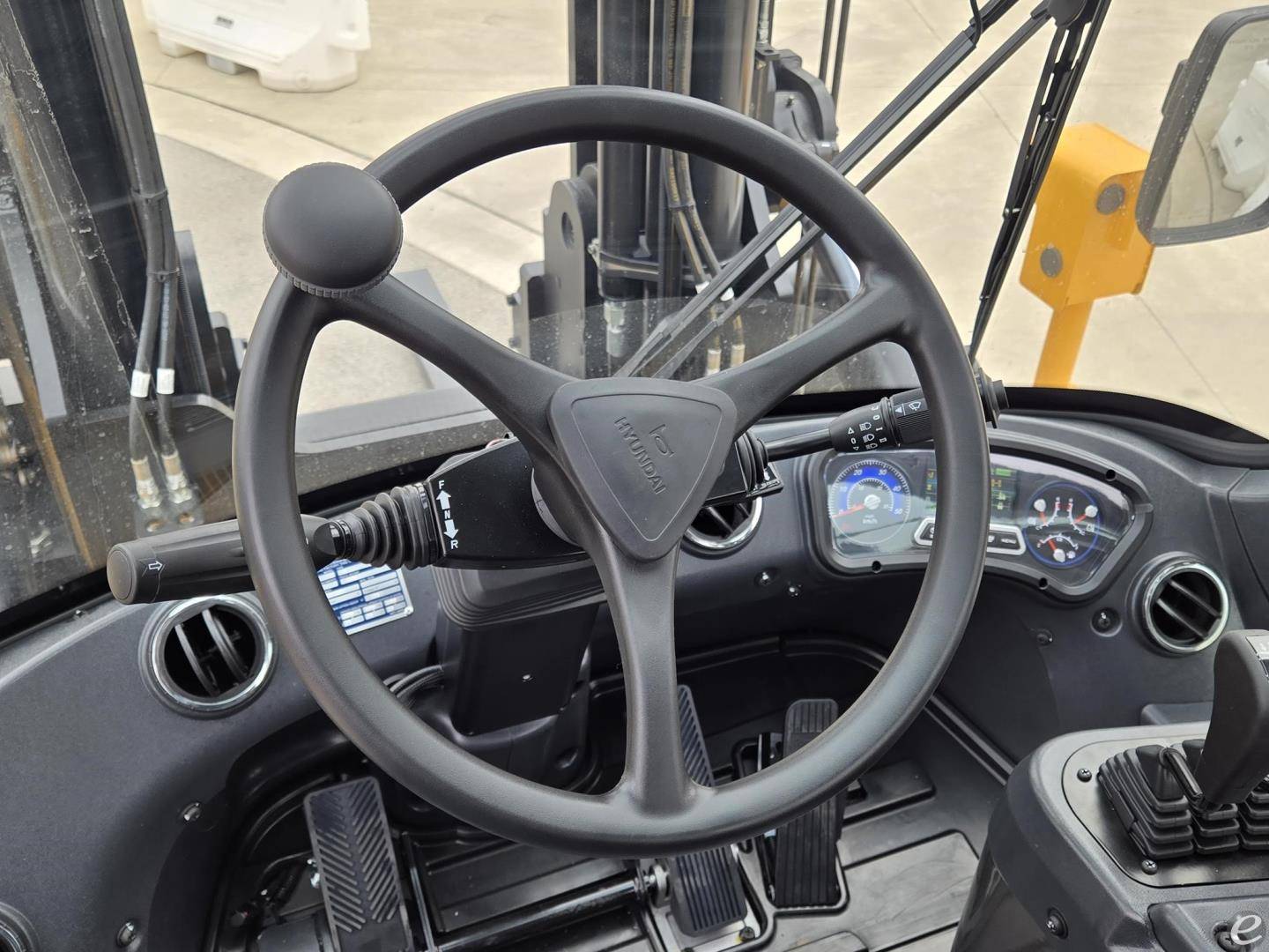 2026 Hyundai 160D-9
