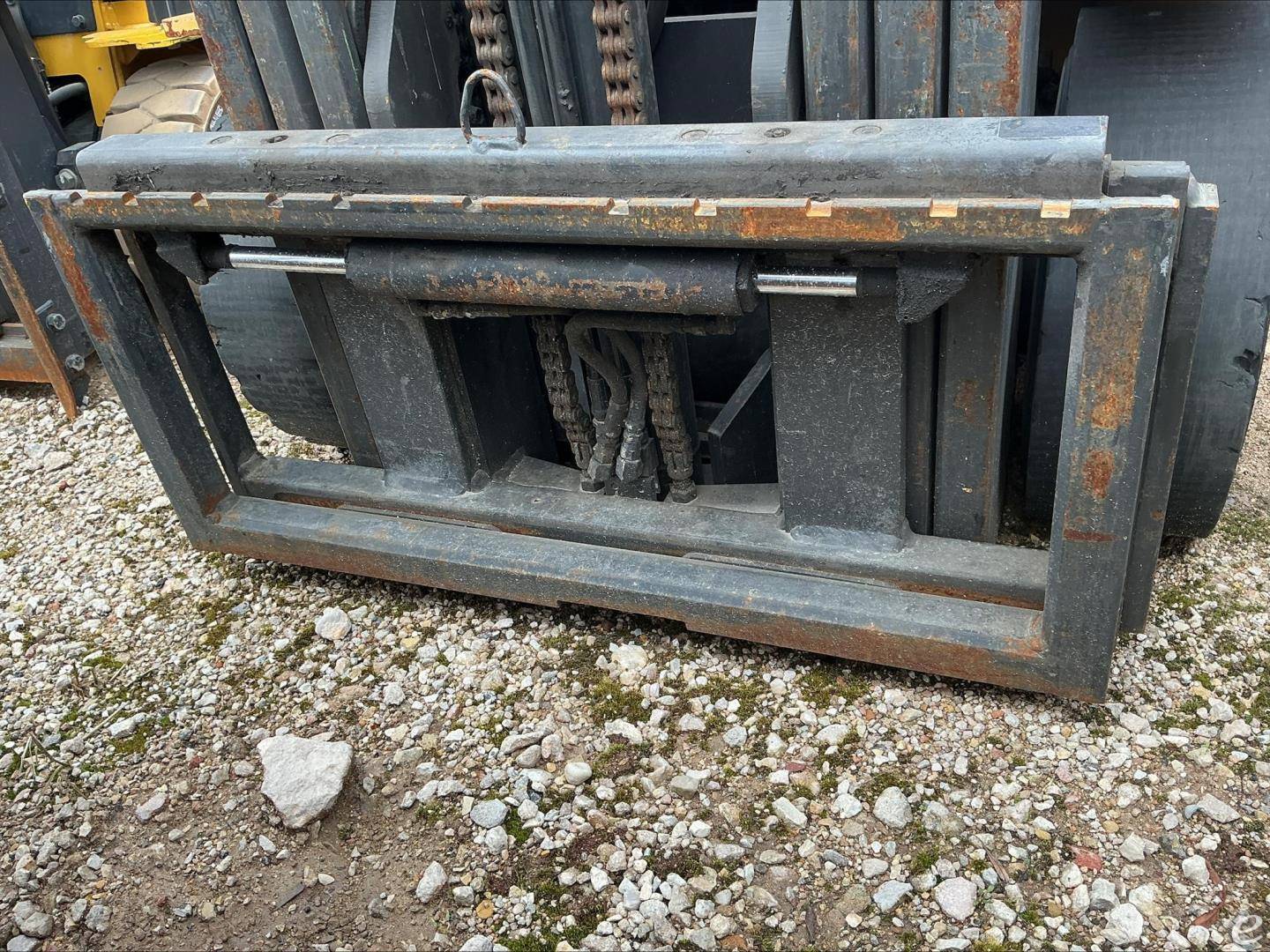 2000 Cat GC25K
