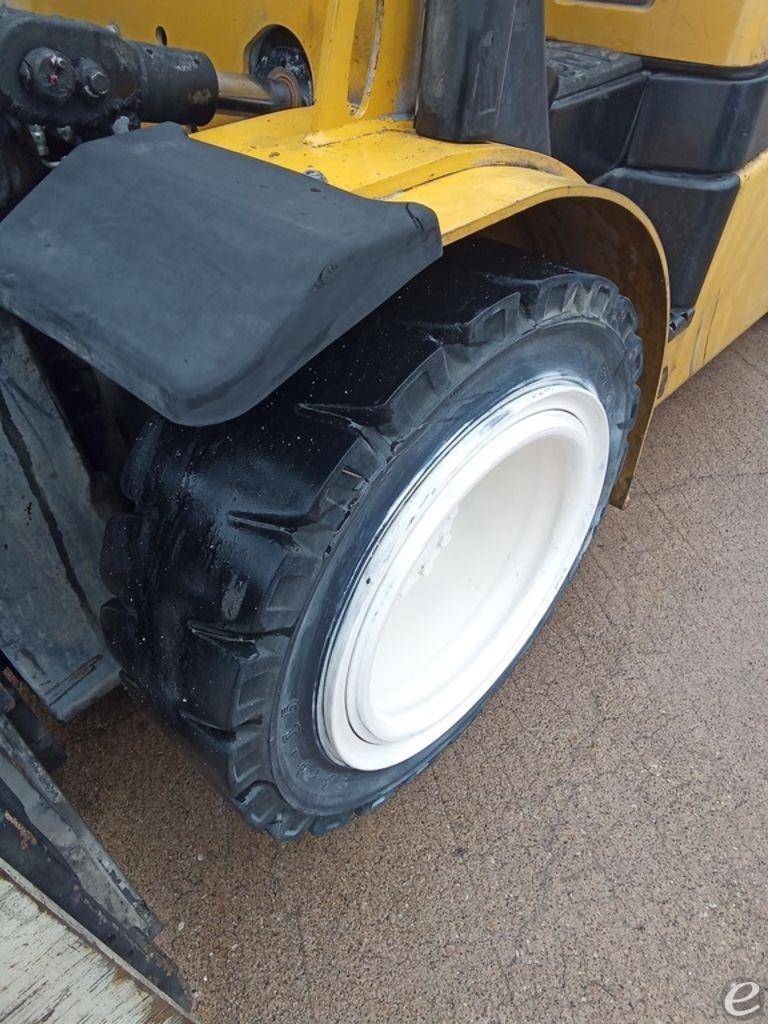 2012 Yale GLP060VXN