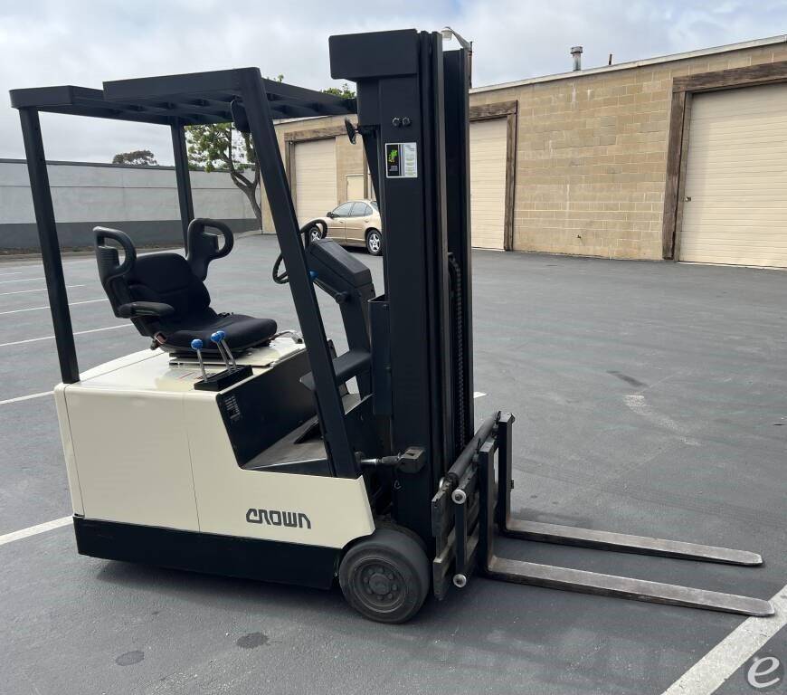 1997 Crown 30SCTT Electric Forklift...