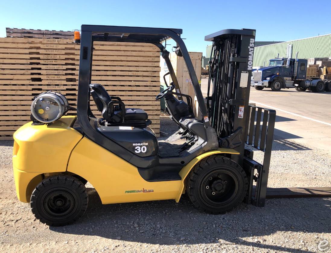 2012 Komatsu FG30HT-16