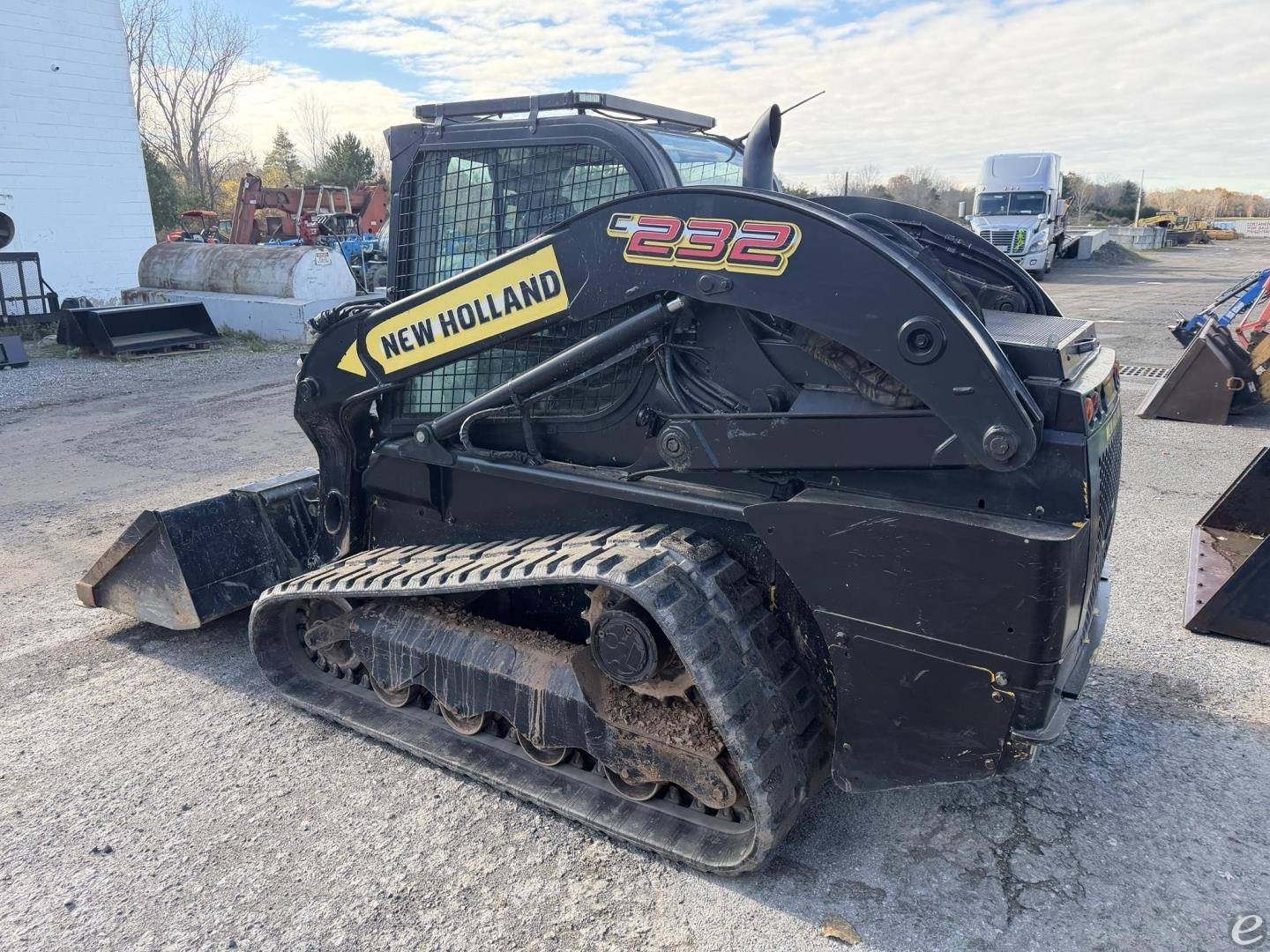 2019 New Holland C232