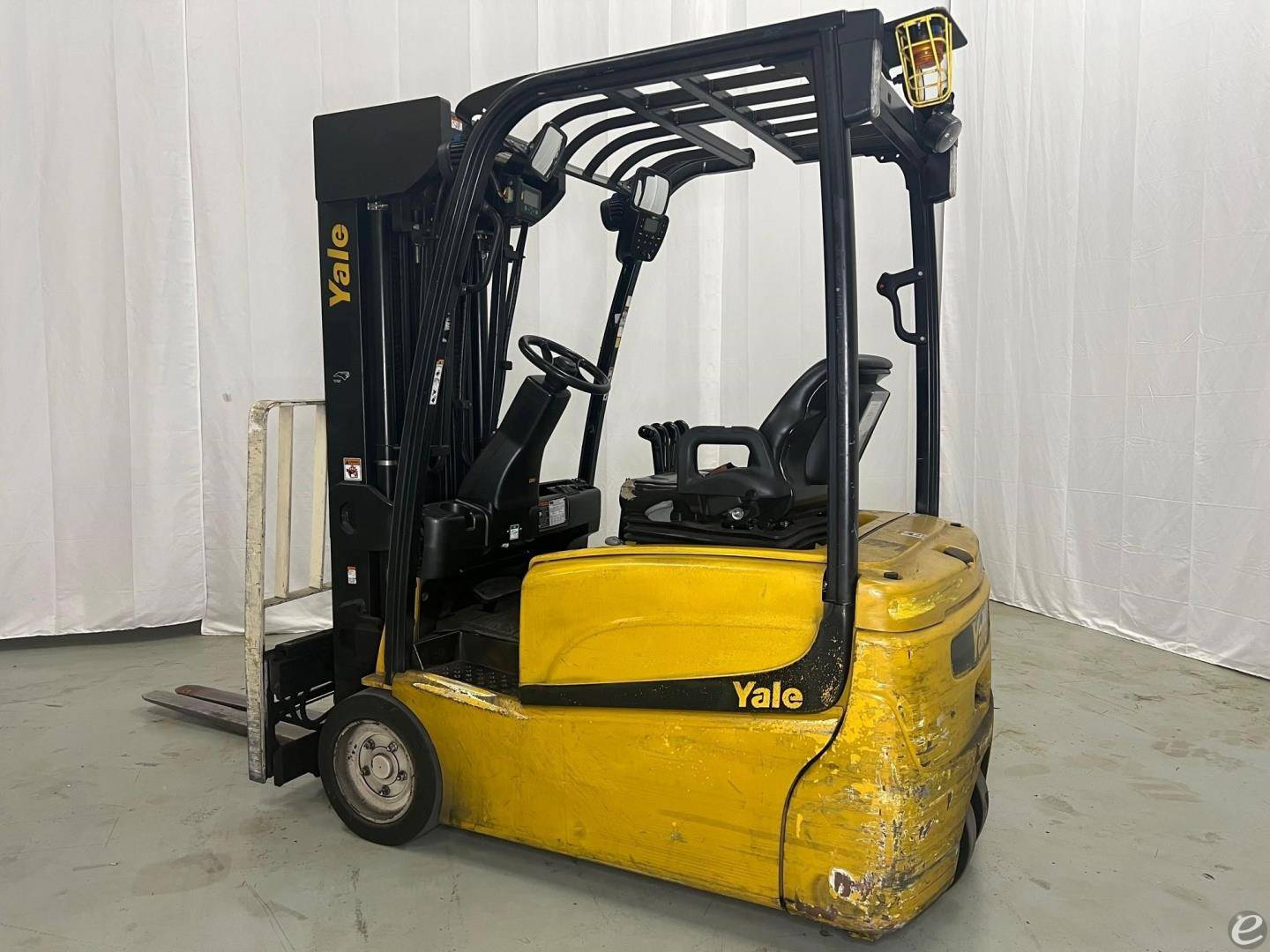 2015 Yale ERP040VT