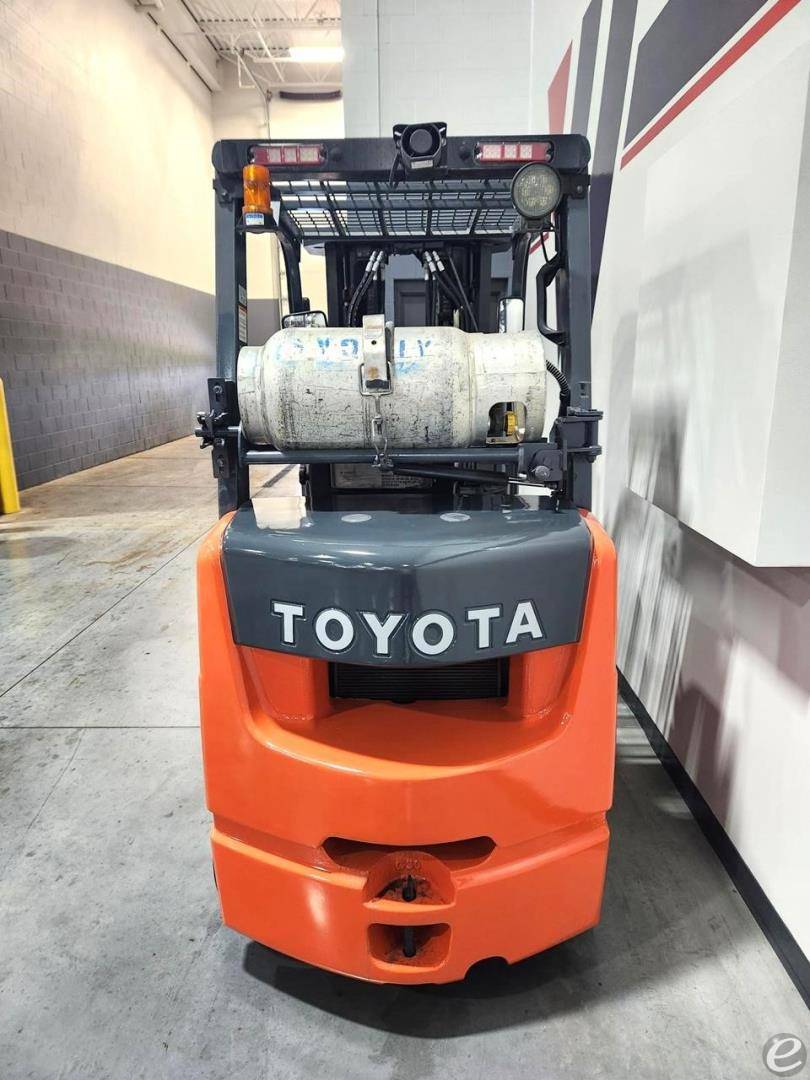 2011 Toyota 8FGCU30