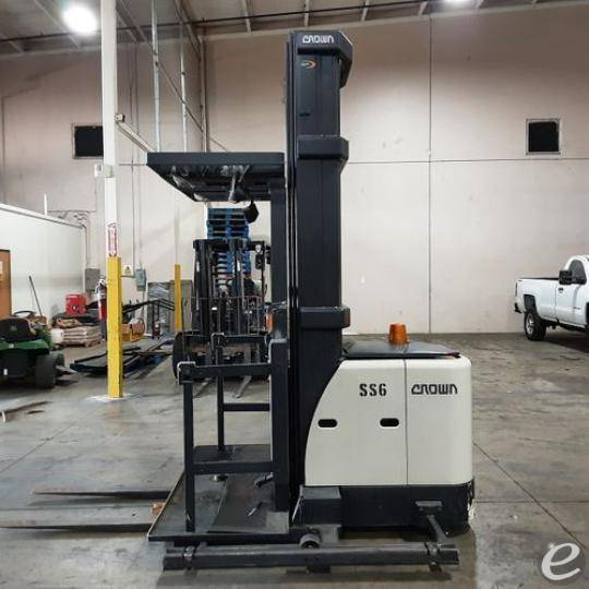 2010 Crown SP3520-30 Electric Order Picker - 123Forklift
