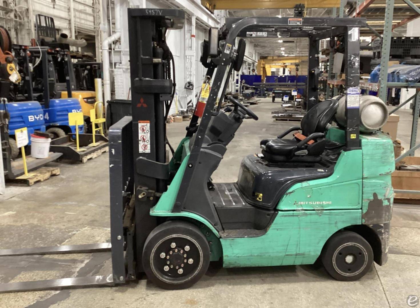 2020 Mitsubishi FGC25N