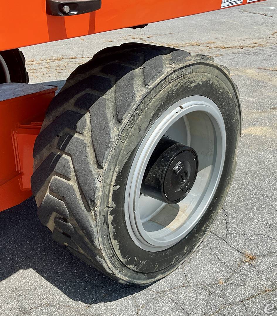 2017 JLG 1850SJP