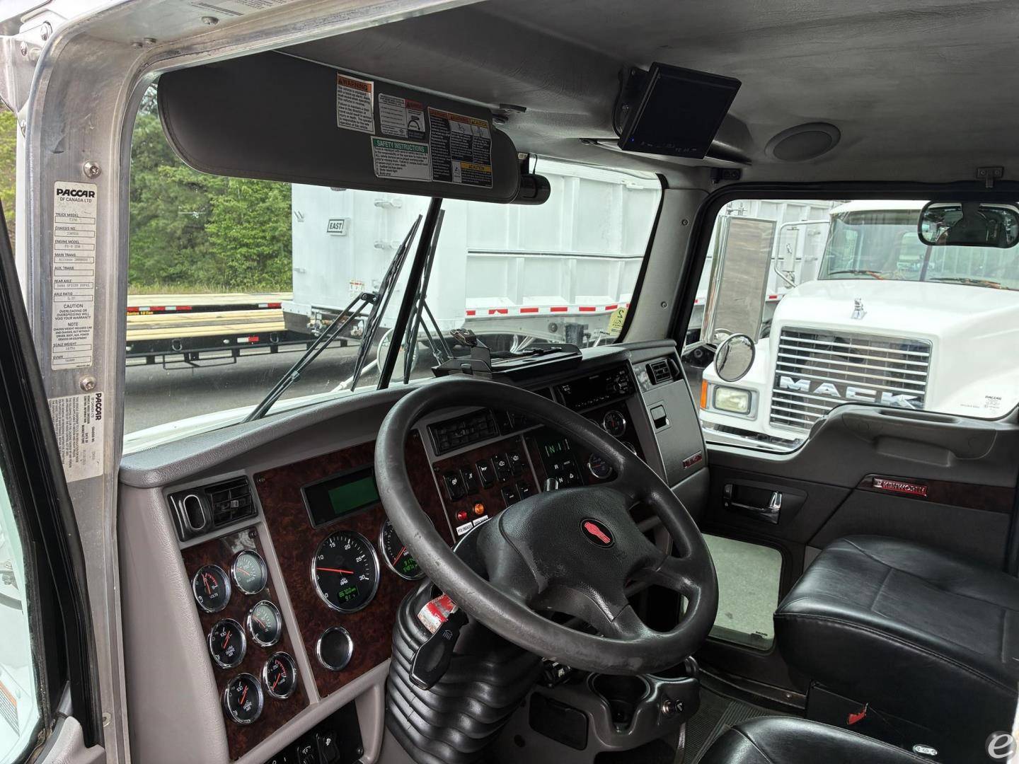 2019 Kenworth T370
