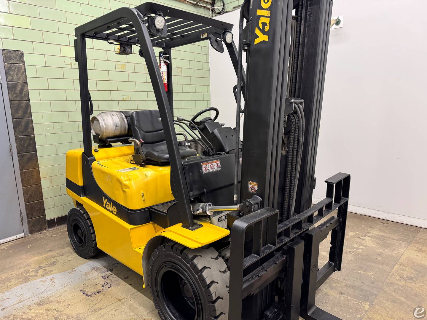 2017 Yale GLP060MX