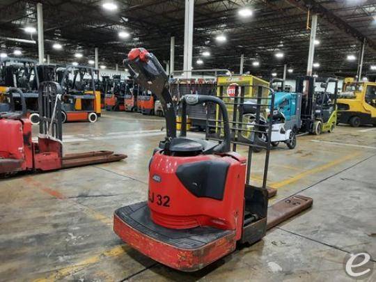 2017 Raymond 8410 Electric Forklift - 123Forklift