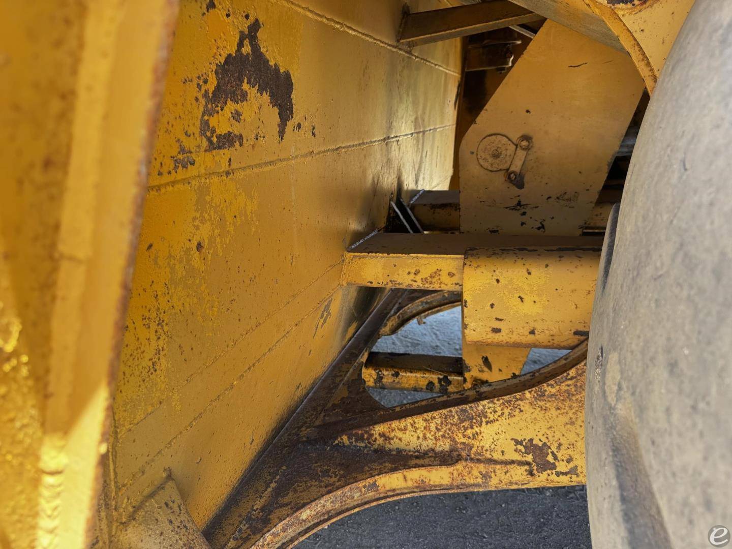 1984 Cat 615