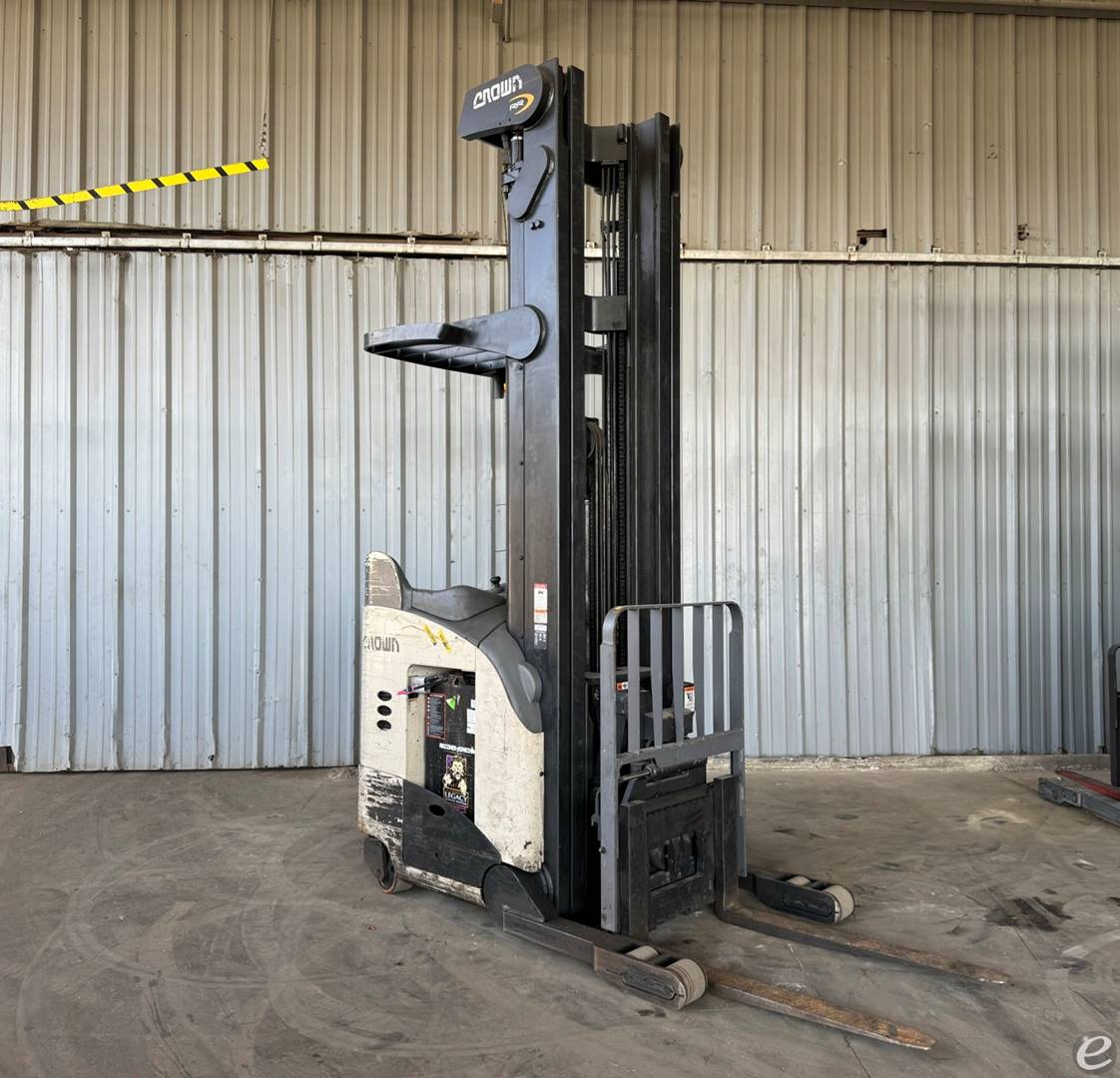 2011 Crown RR5725-45 Electric Reach Truck - 123Forklift