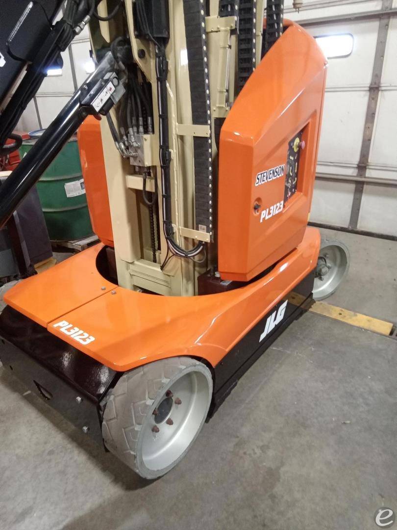 2015 JLG TOUCAN 32E