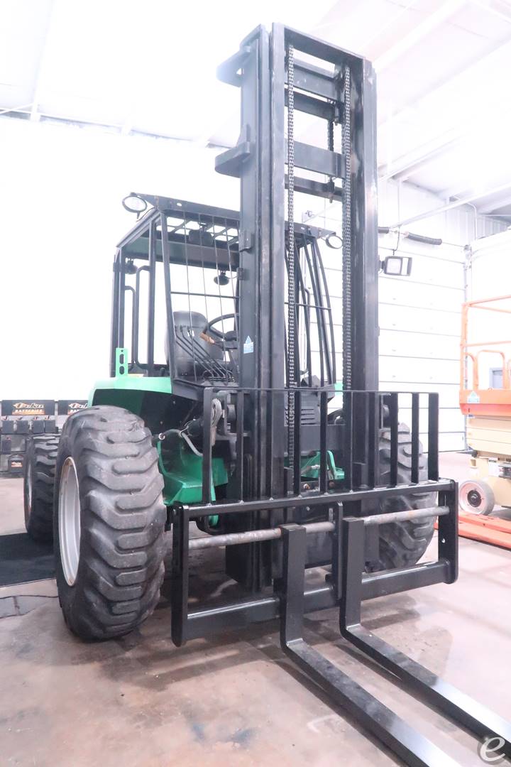 JCB 930