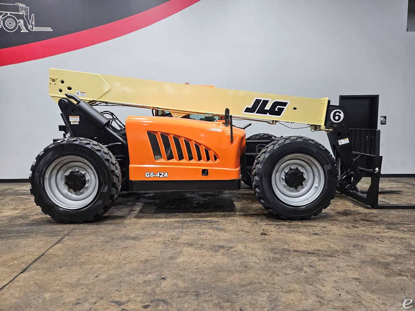 2011 JLG G6-42A