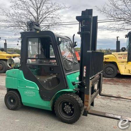 2023 Mitsubishi FG30N