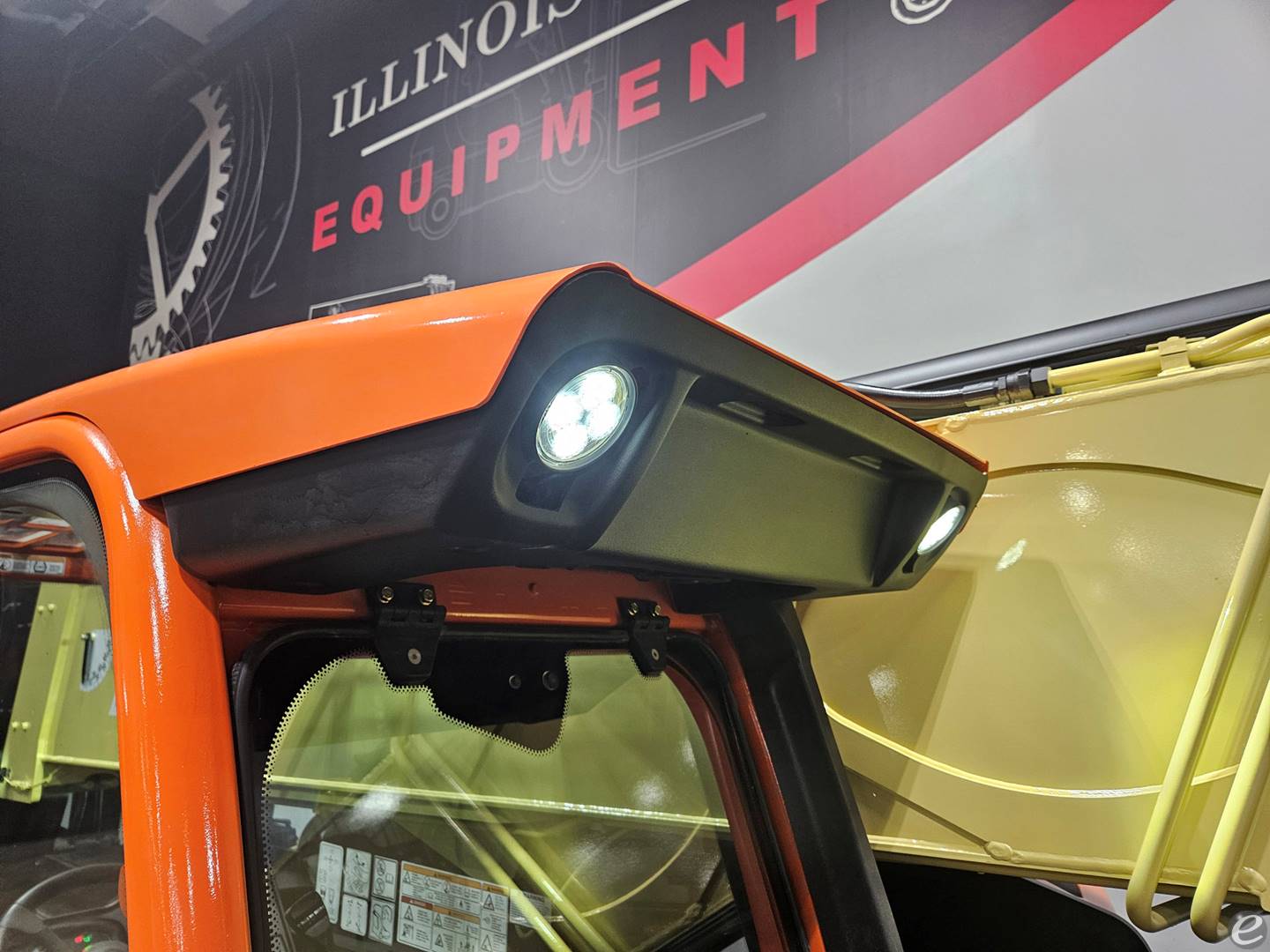 2021 JLG 1255