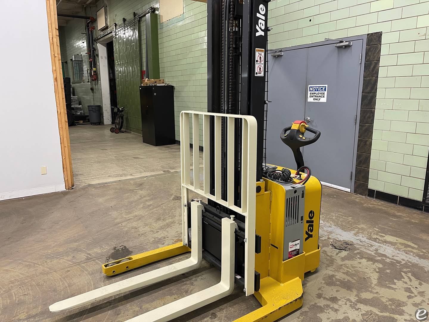 2015 Yale MSW040SF
