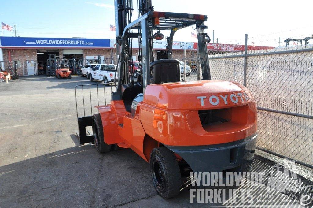 2009 Toyota 7FDAU50