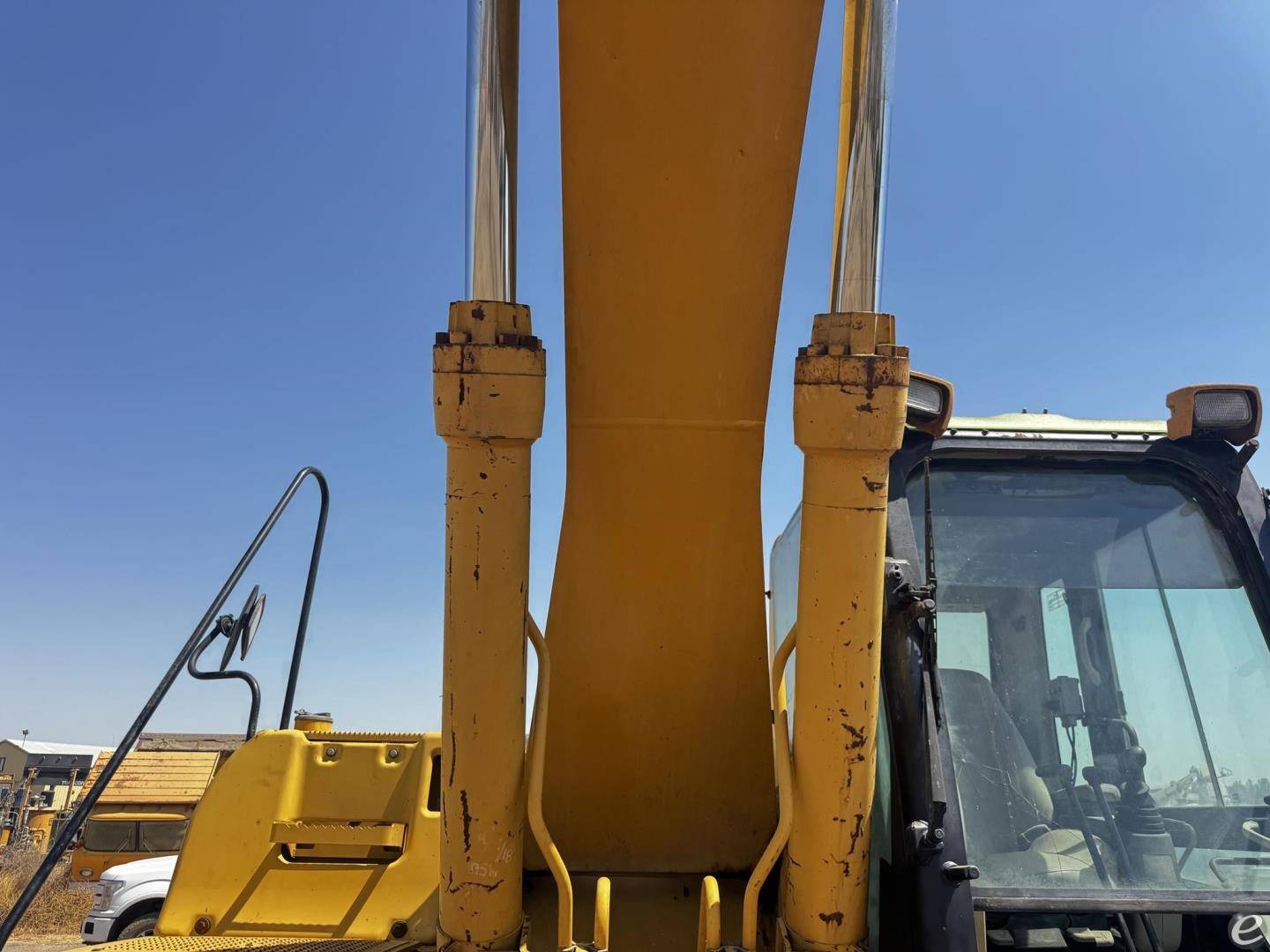 2005 Cat 325CL