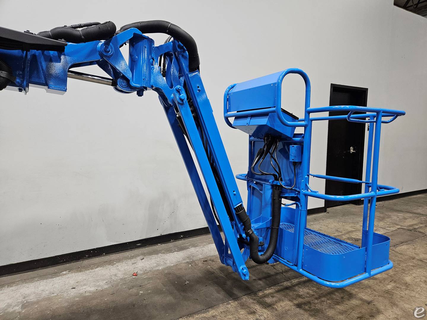 2014 Genie Z30/20NRJ