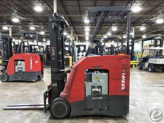 2017 Raymond 425 C40TT Electric Forklift - 123Forklift